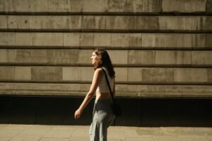 Jak Połączyć Wygodę z Elegancją? Odkryj Sekret Najwygodniejszych Spodni w Historii Mody!